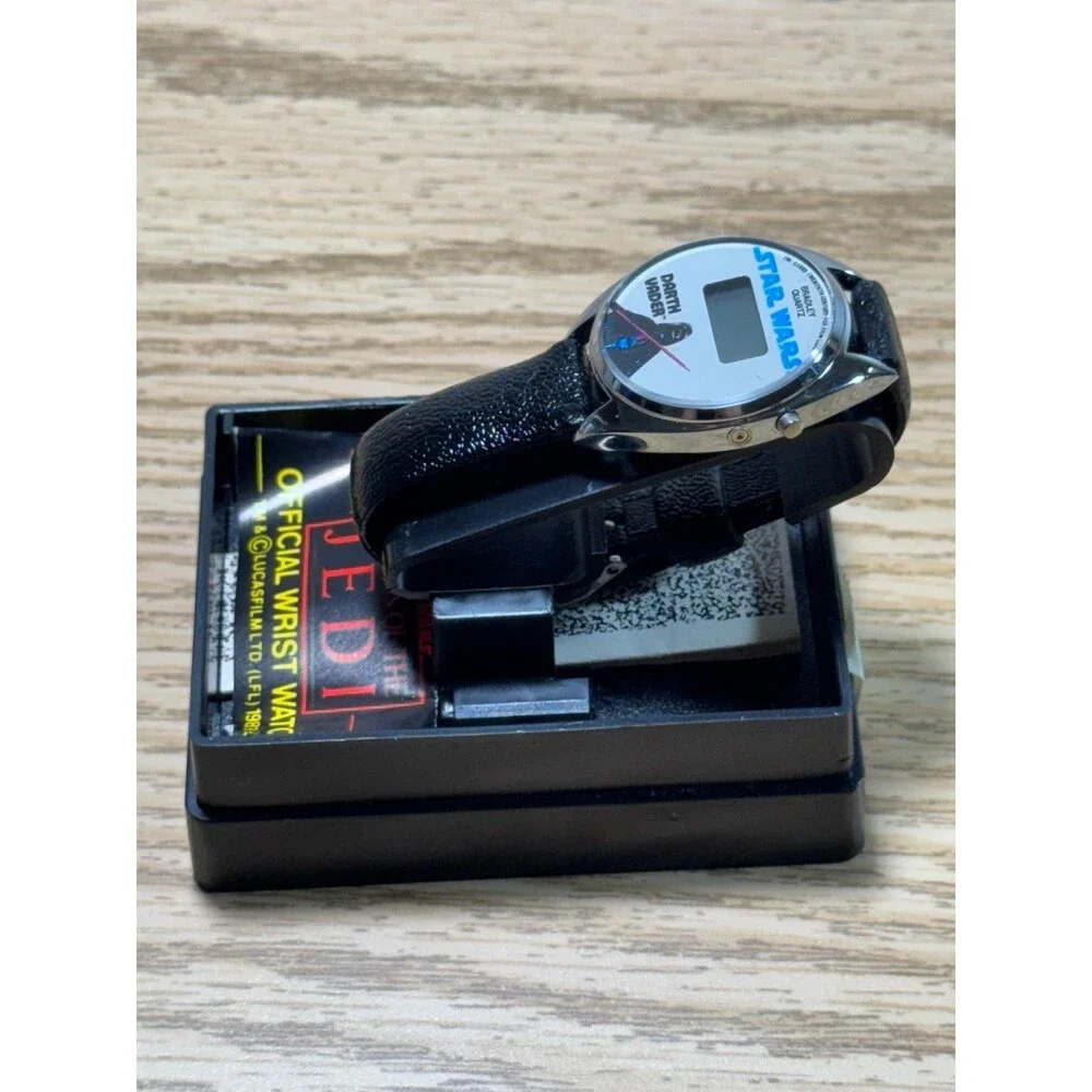NOS Vintage Star Wars 1983 Return of The Jedi Wrist Watch Darth Vader‎ Bradley